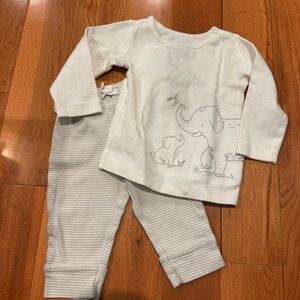 Adorable Elephant Print Kids Pajamas - White